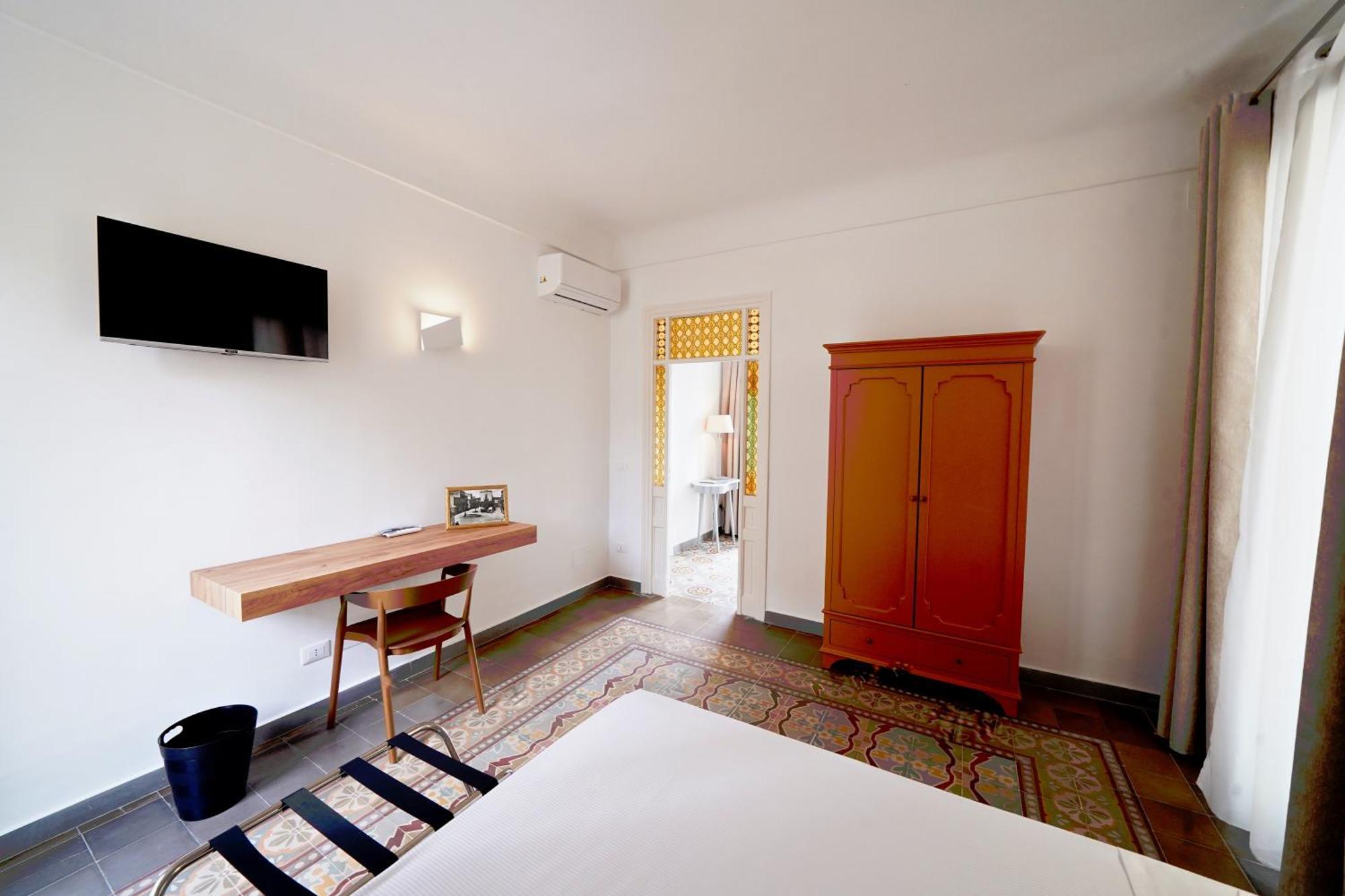 Ducas Rooms And Suite Ласкари Екстериор снимка
