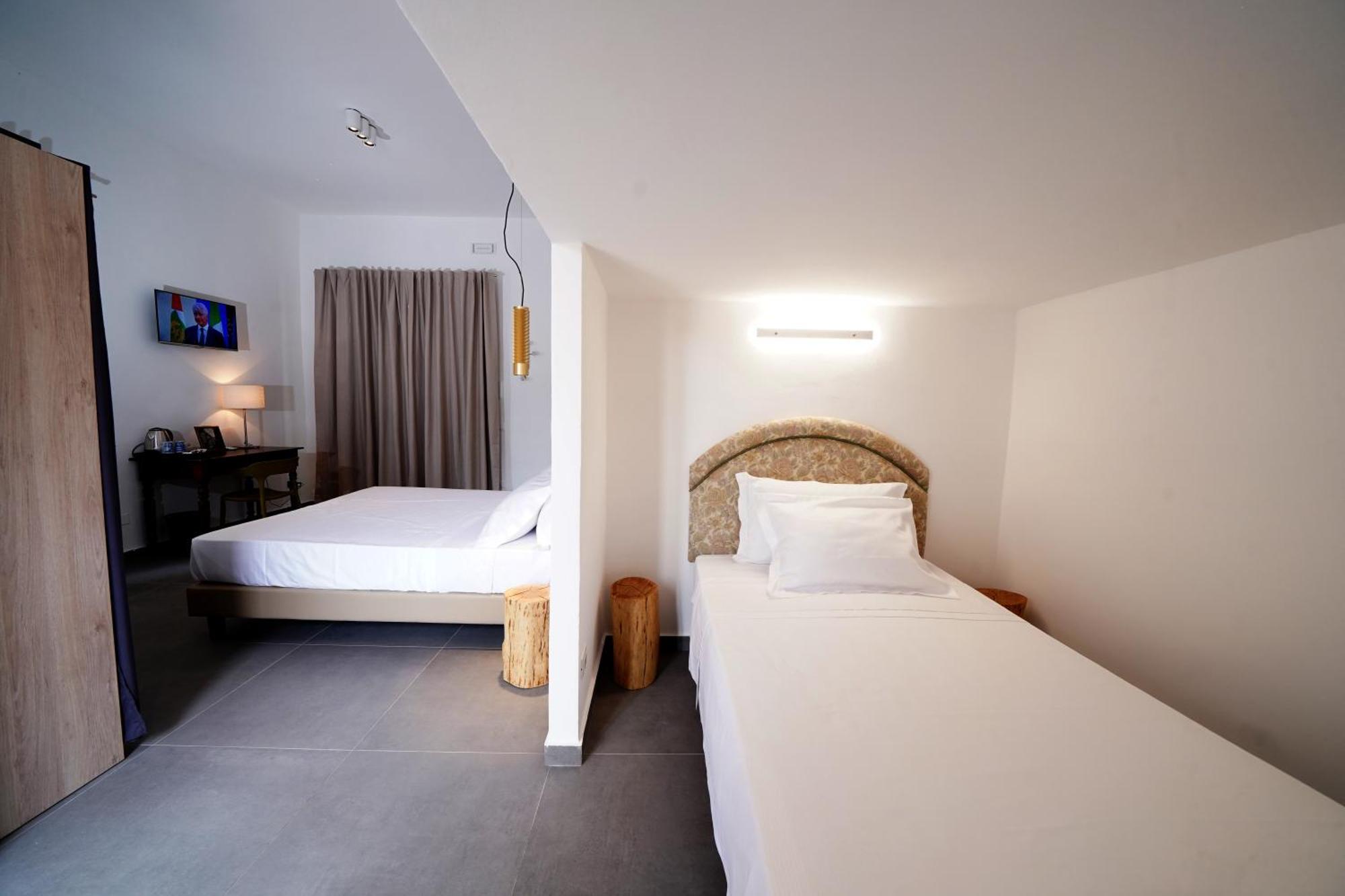 Ducas Rooms And Suite Ласкари Екстериор снимка